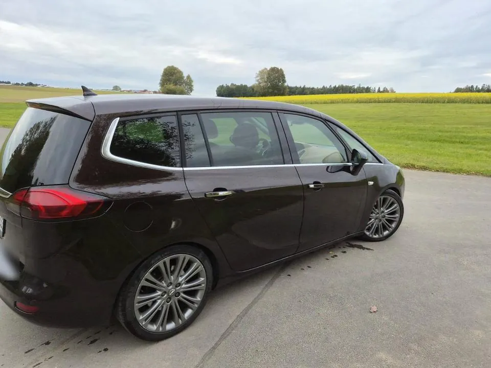 Opel Zafira Tourer
