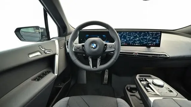 BMW Ix 2025 photo 2