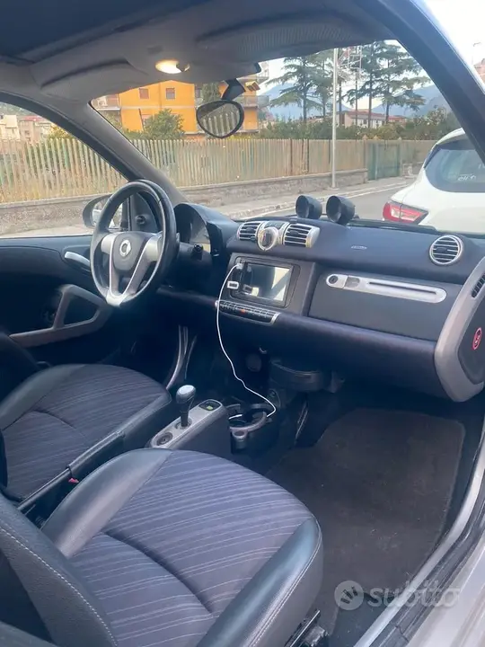 Smart Fortwo 2011 photo 5