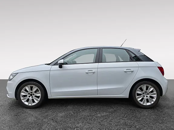 Audi A1 2013 photo 2