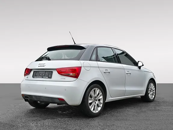 Audi A1 2013 photo 5