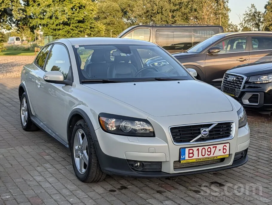 Volvo C30 2008 photo 2