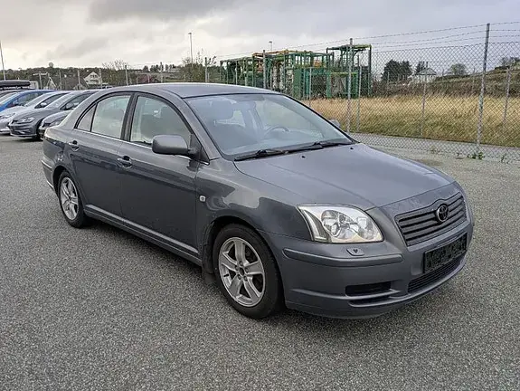 Toyota Avensis 2004 photo 3