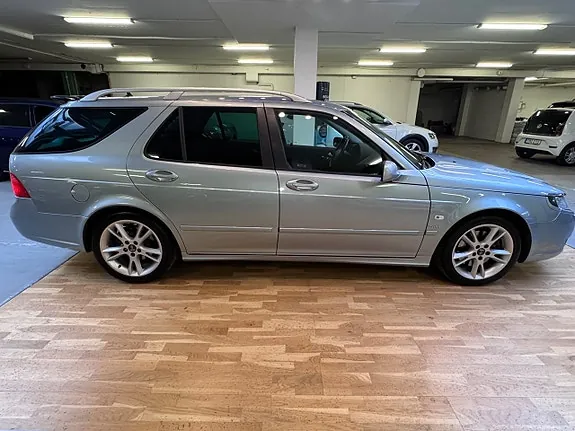 Saab 9-5 2010 photo 3