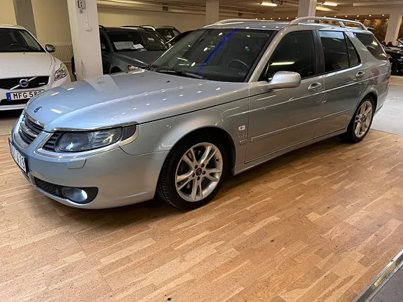 Saab 9-5 2010 photo 2