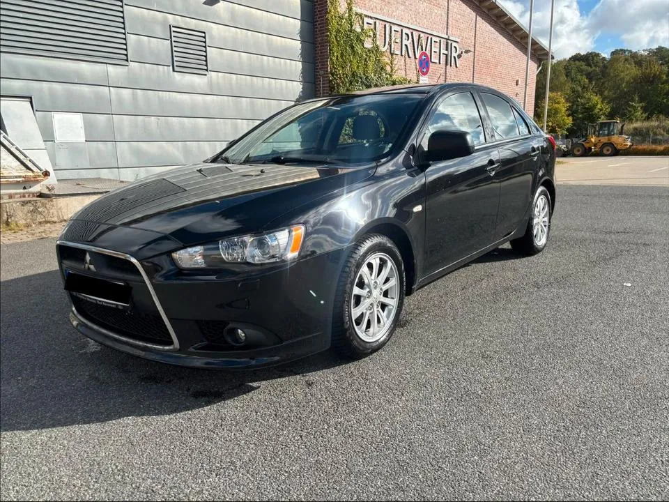 Mitsubishi Lancer