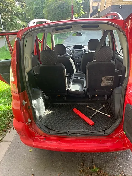 Toyota Yaris Verso 2004 photo 2