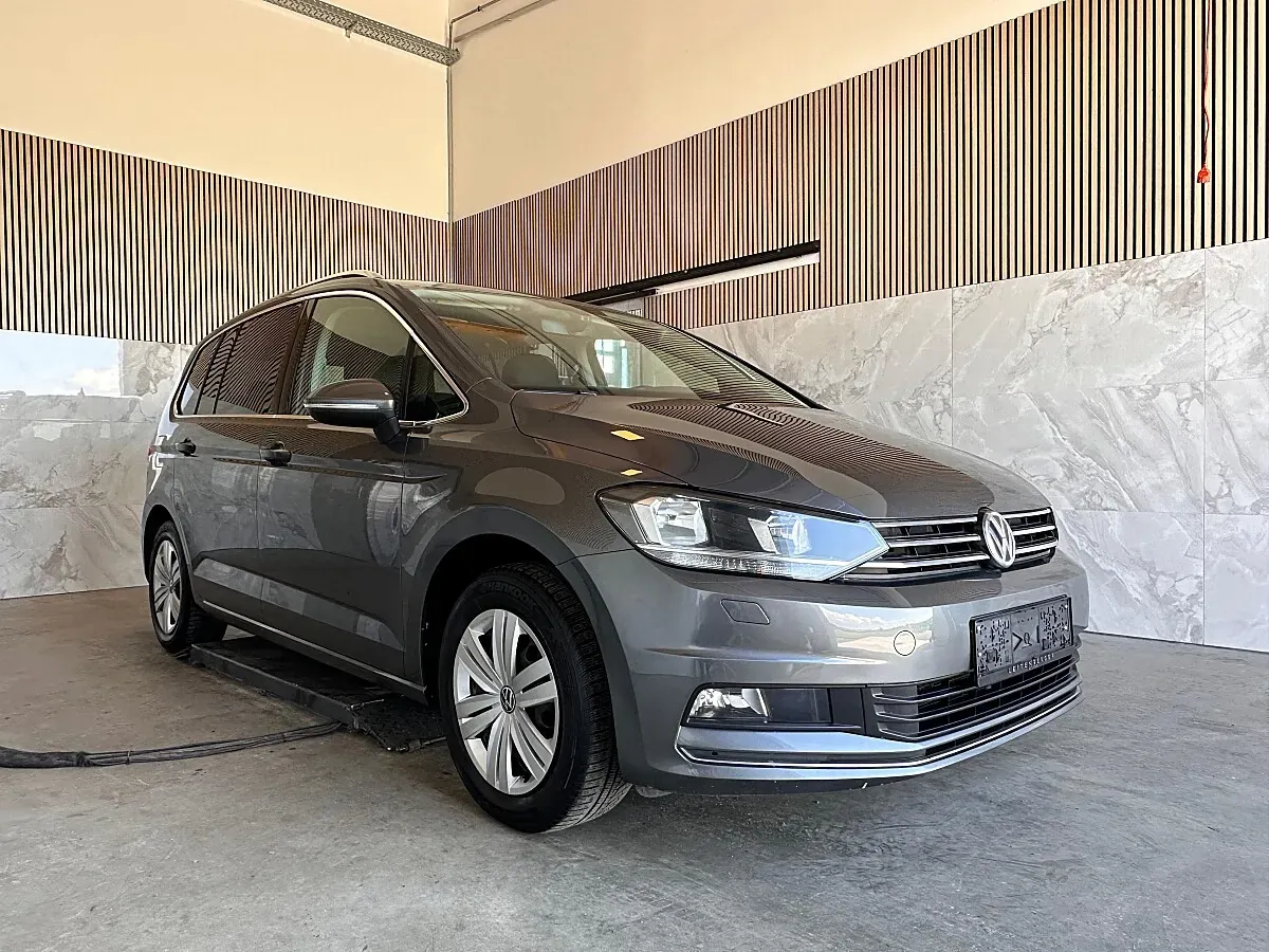 Volkswagen Touran 2020 photo 3