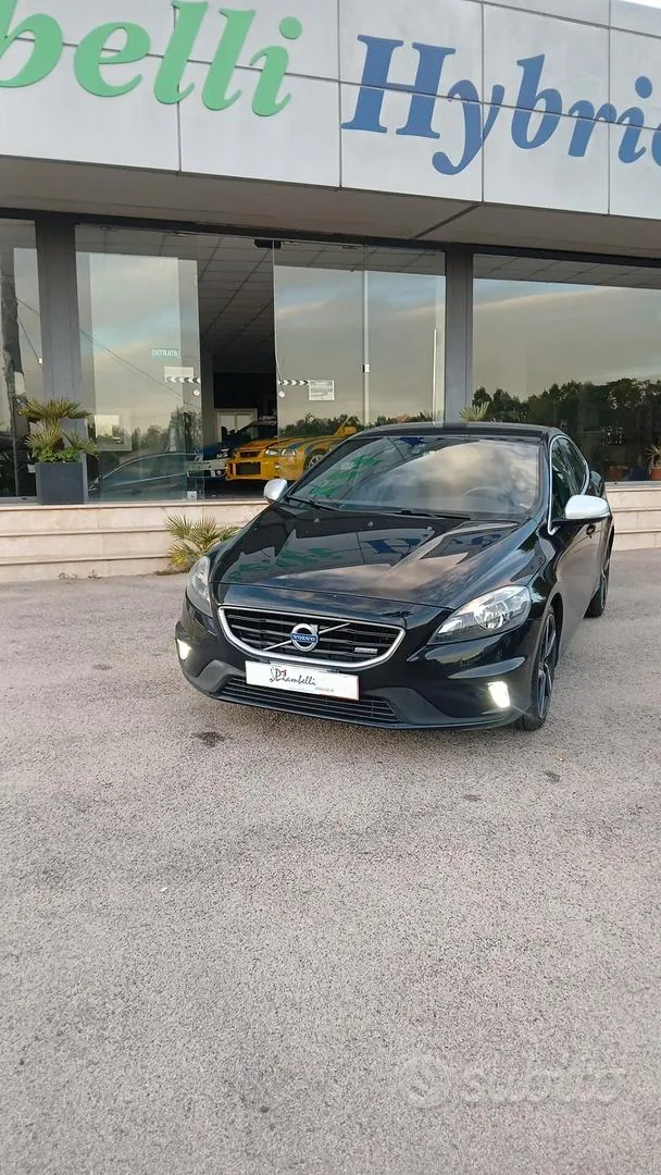Volvo V40