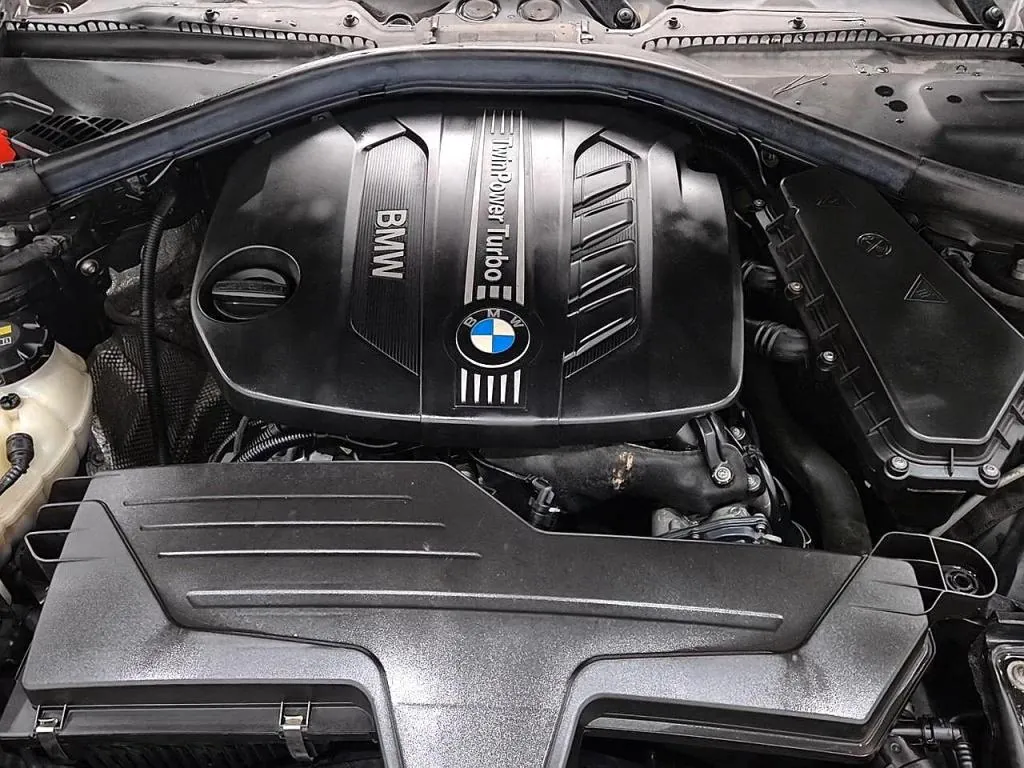 BMW 3 Series 2015 photo 5