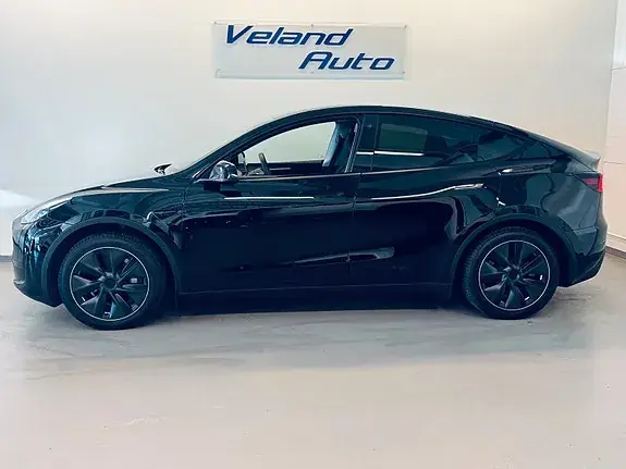 Tesla Model Y 2024 photo 3
