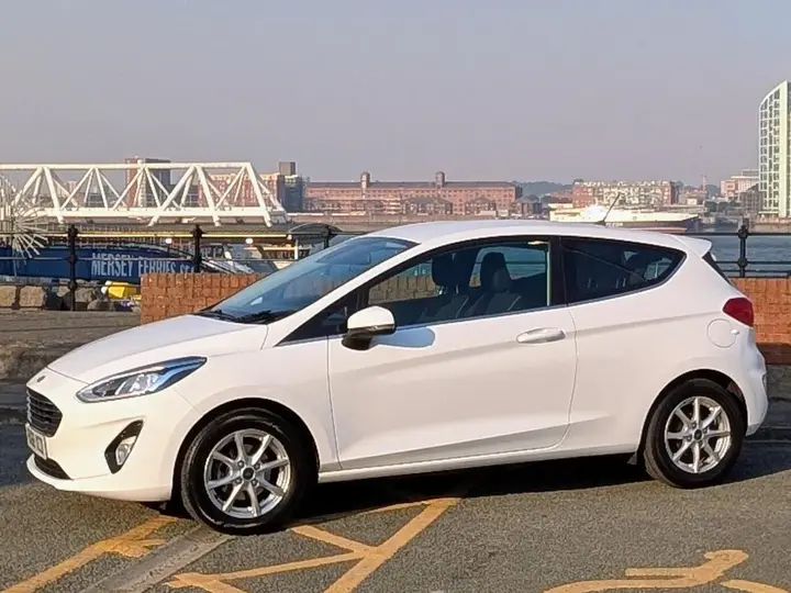 Ford Fiesta 2019 photo 2