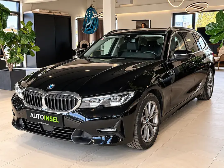 BMW 3 Series 2021 photo 3