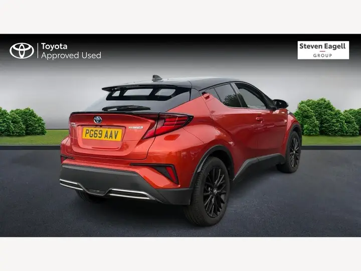 Toyota C-Hr 2020 photo 2