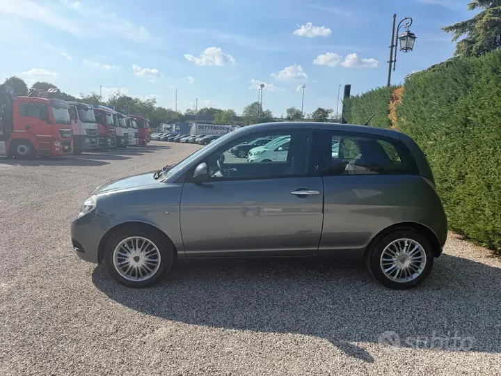 Lancia Ypsilon 2010 photo 3