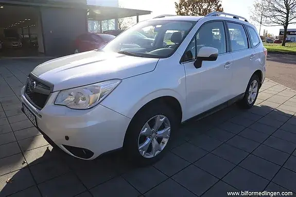 Subaru Forester 2014 photo 2