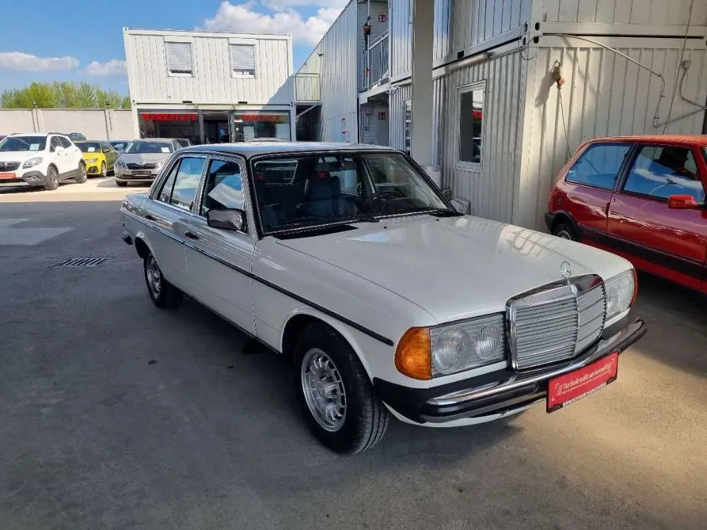 Mercedes-Benz Sonstige 1977 photo 3