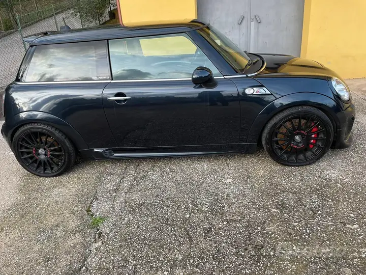 Mini R56 2007 photo 2