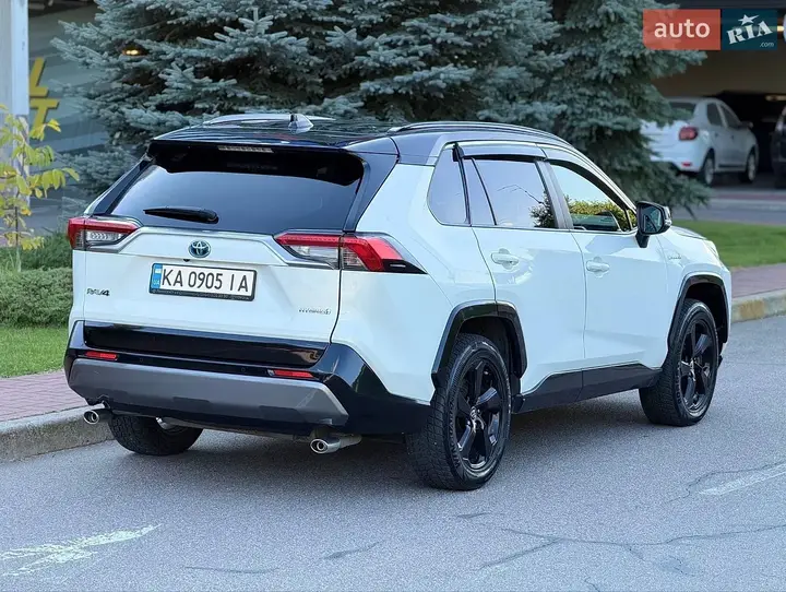 Toyota Rav4 2019 photo 4