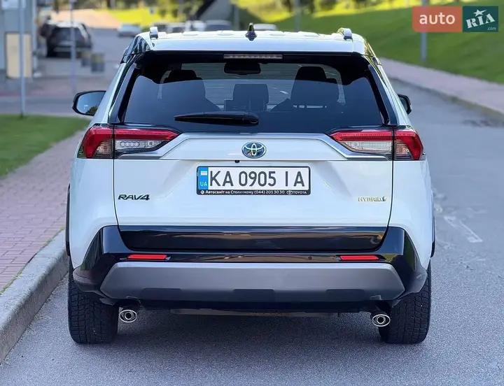Toyota Rav4 2019 photo 3