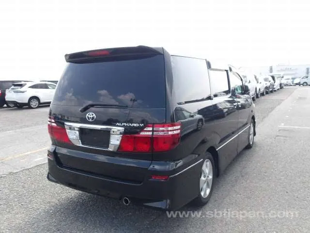 Toyota Alphard 2005 photo 4