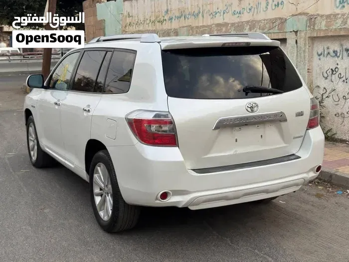 Toyota Highlander 2010 photo 2