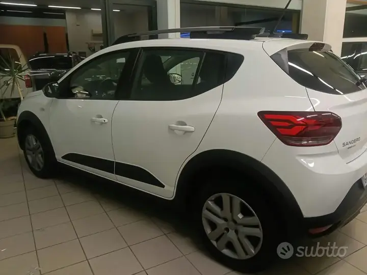 Dacia Sandero Stepway 2023 photo 3