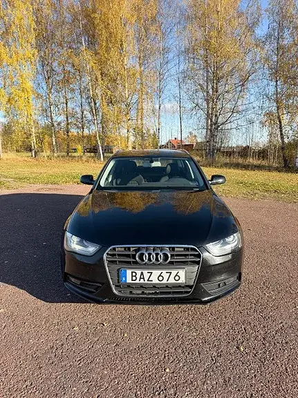 Audi A4 2013 photo 2