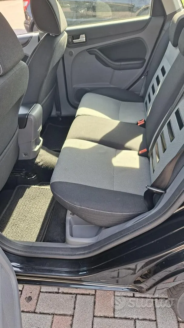 Ford Focus 2011 photo 5