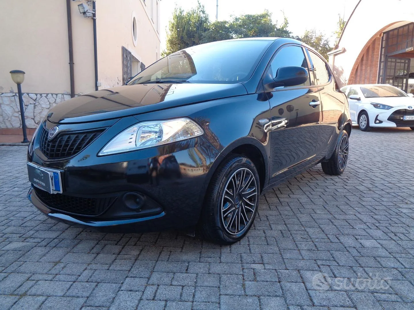 Lancia Ypsilon