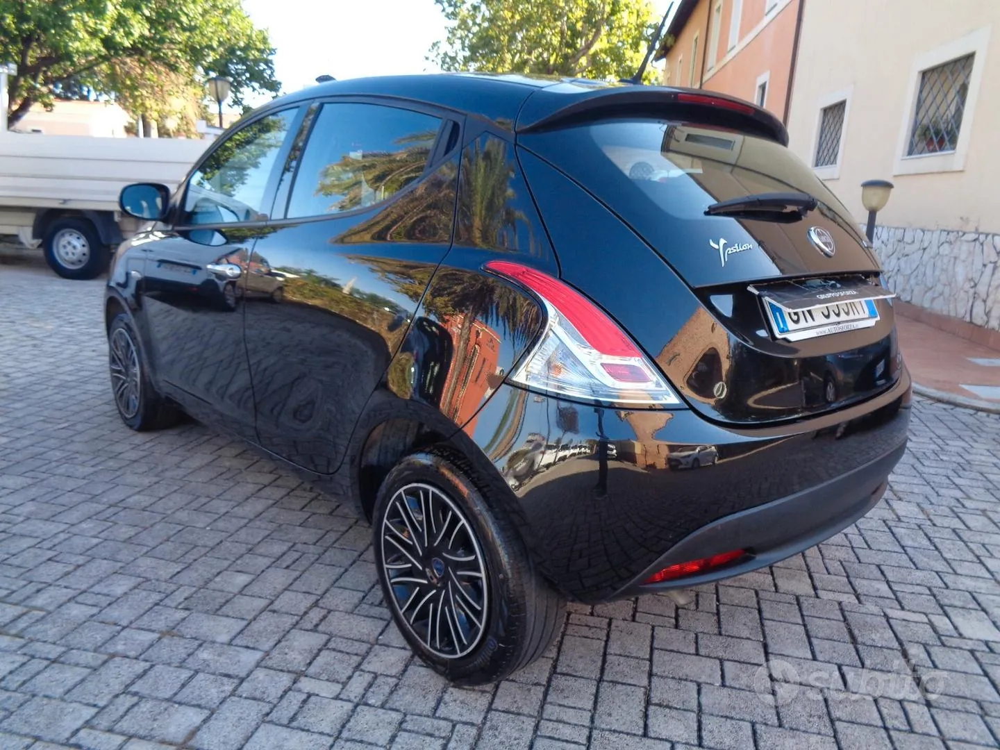 Lancia Ypsilon 2023 photo 5