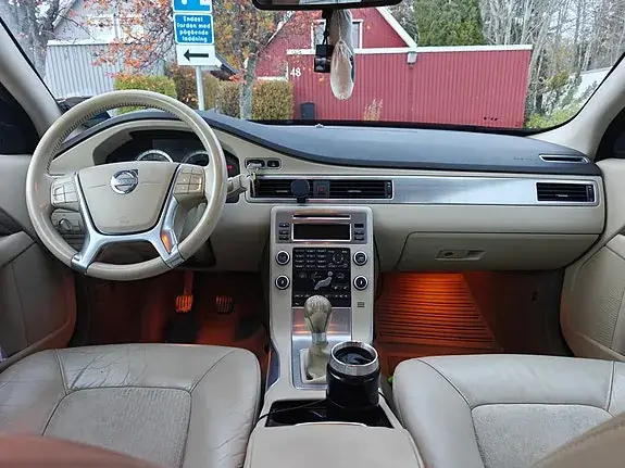 Volvo V70 2011 photo 3