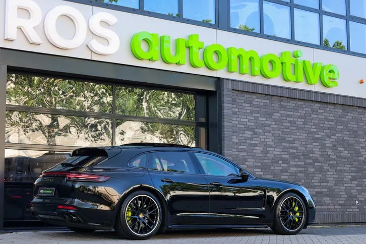 Porsche Panamera 2018 photo 2