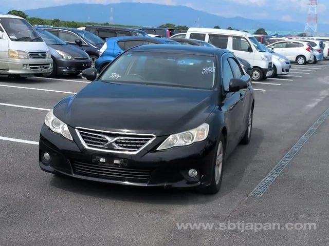Toyota Mark X 2012 photo 2