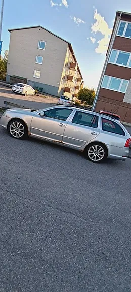 Skoda Octavia 2006 photo 2