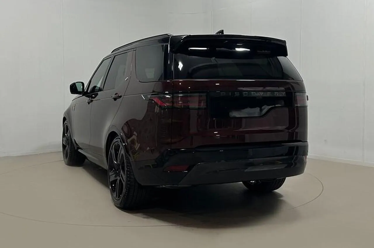 Land Rover Discovery 2026 photo 2