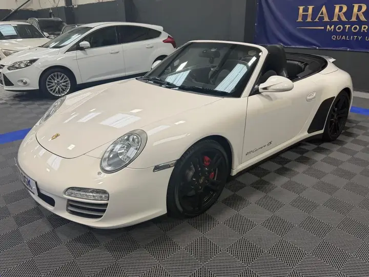 Porsche 911 2011 photo 3