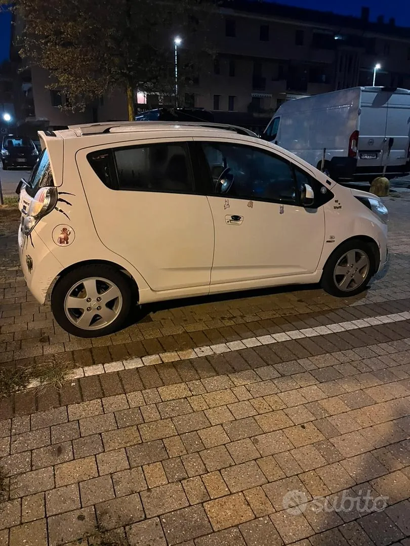 Chevrolet Spark 2012 photo 3