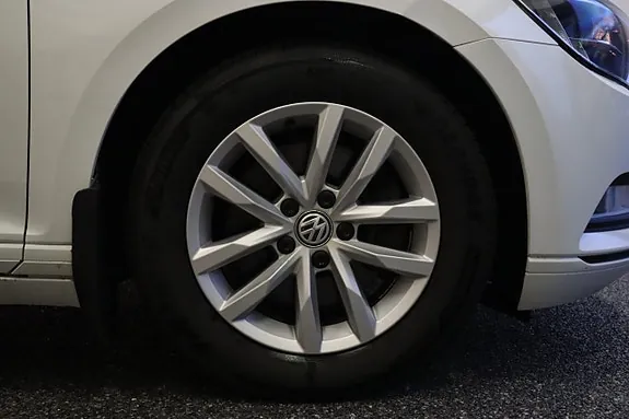 Volkswagen Passat 2016 photo 5