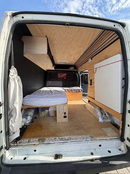 Ford Transit 300S Van 2013 photo 3