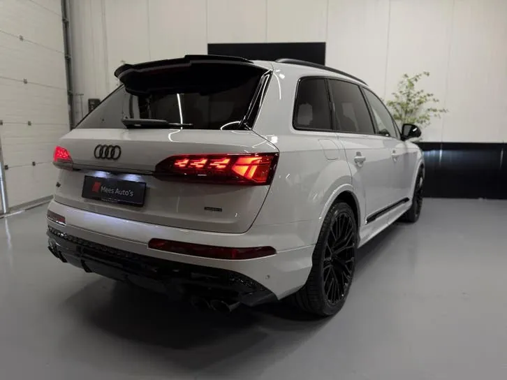 Audi Q7 2025 photo 3