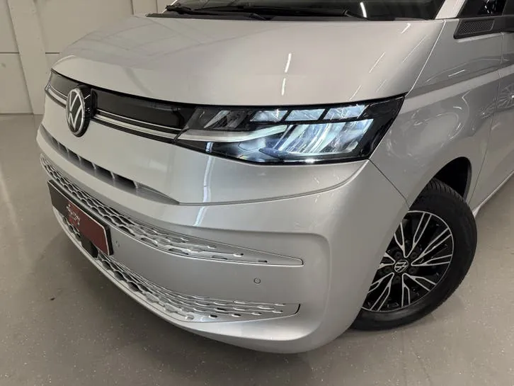 Volkswagen Multivan 2023 photo 2