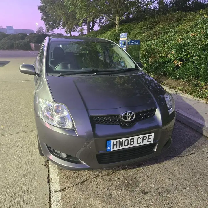 Toyota Auris 2008 photo 2