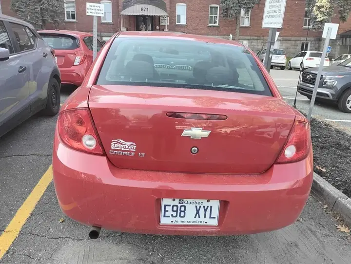 Chevrolet Cobalt 2010 photo 2