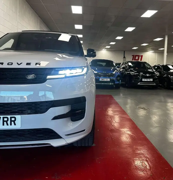 Land Rover Range Rover Sport 2023 photo 3