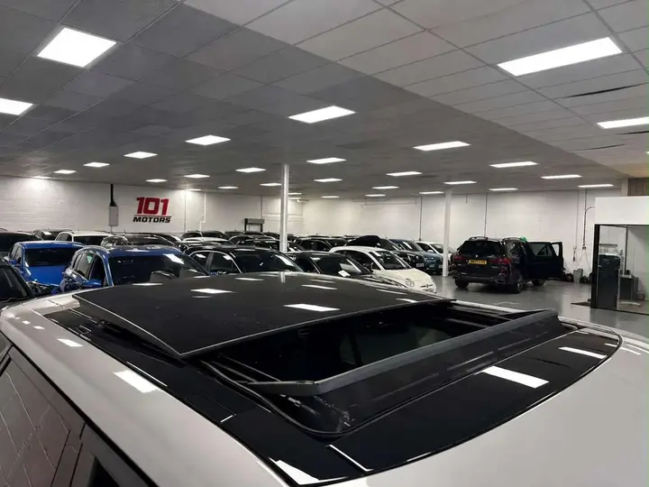 Land Rover Range Rover Sport 2023 photo 4