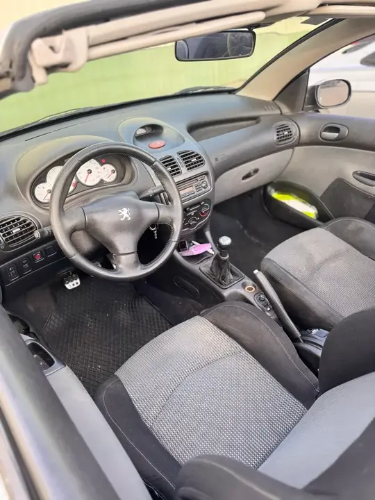 Peugeot 206 2001 photo 3