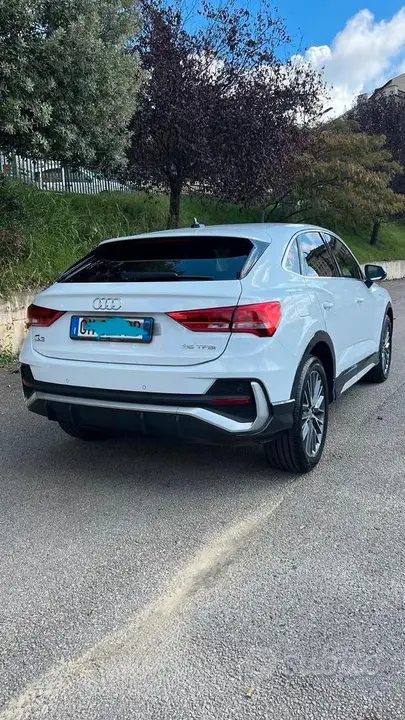 Audi Q3 2020 photo 2