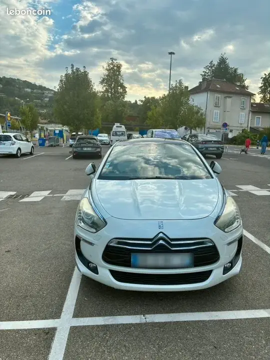 DS Automobiles Ds5 2012 photo 2