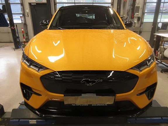 Ford Mustang Mach-E 2022 photo 3
